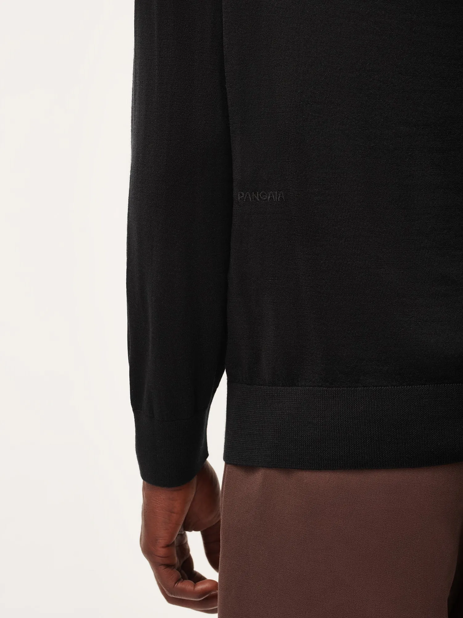 Men's Regenerative Merino Wool Turtleneck Sweaterblack