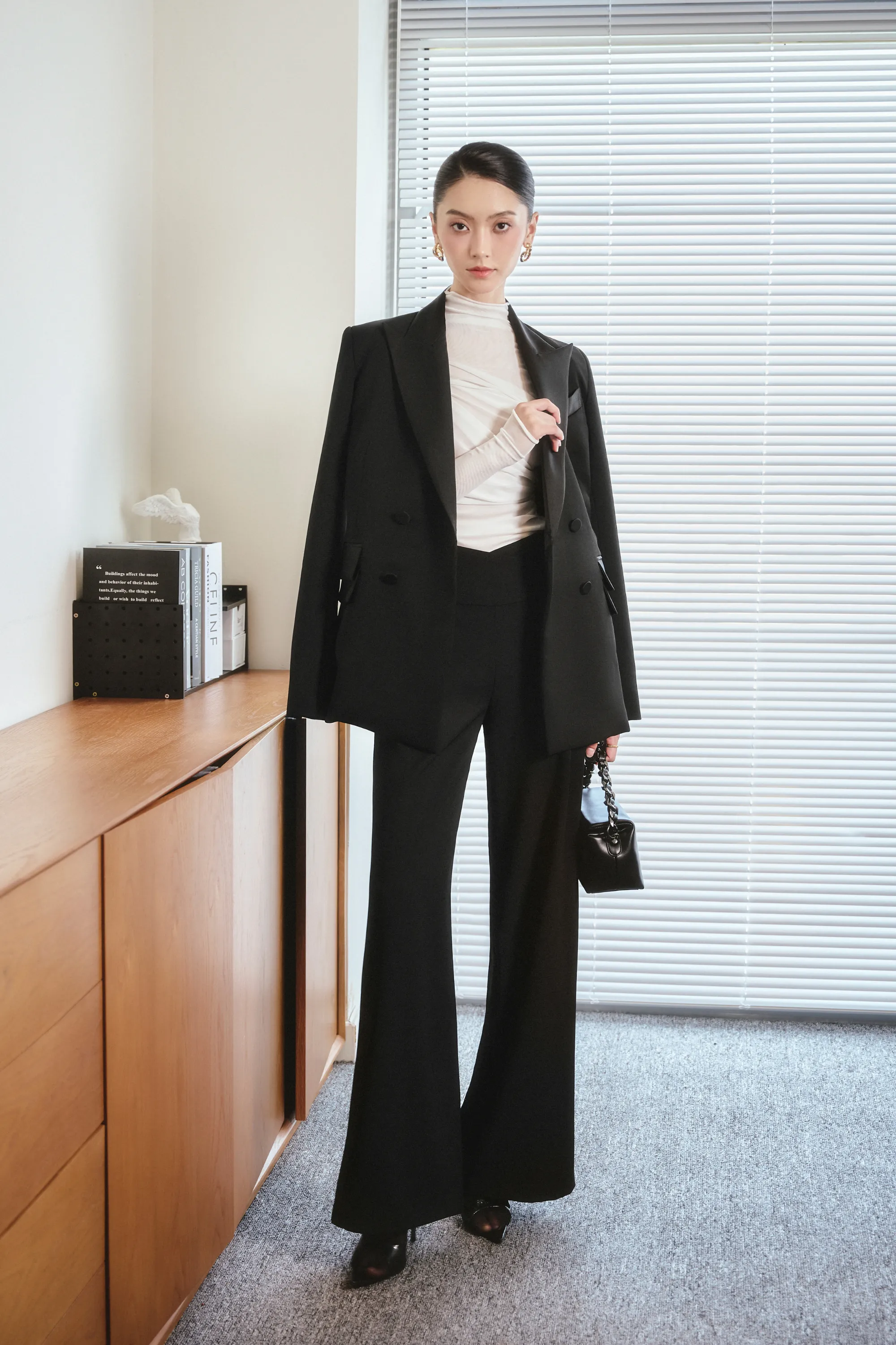 Stella Straight Peak Lapel Wool Blazer